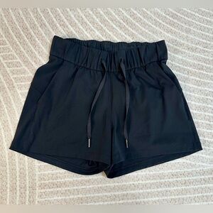 Lululemon Athletica Short Drawstring High Rise 2.5” Sport Gym Workout size 2